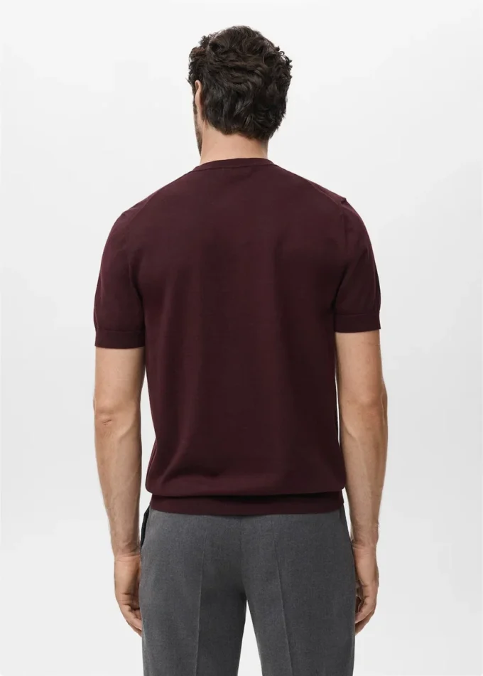 Fein gestricktes T-Shirt aus Baumwolle Fein gestricktes T-Shirt aus Baumwolle