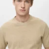Fein gestricktes T-Shirt aus Baumwolle Fein gestricktes T-Shirt aus Baumwolle