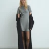 Feinstrick-Kleid mit ausgestelltem Rock