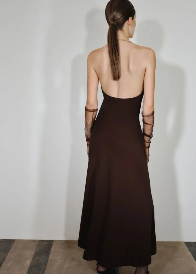 Feinstrickkleid mit Choker-Kragen