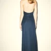 Feinstrickkleid mit Choker-Kragen