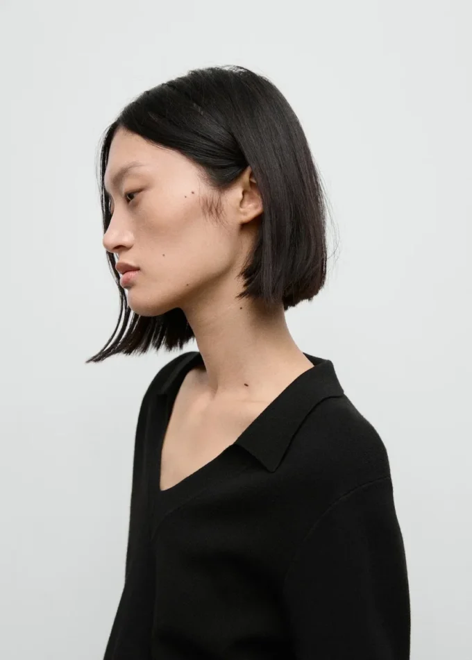 Feinstrickpullover mit V-Ausschnitt Feinstrickpullover mit V-Ausschnitt
