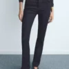 Flare-Jeans mit mittlerer Leibhöhe und Waschung