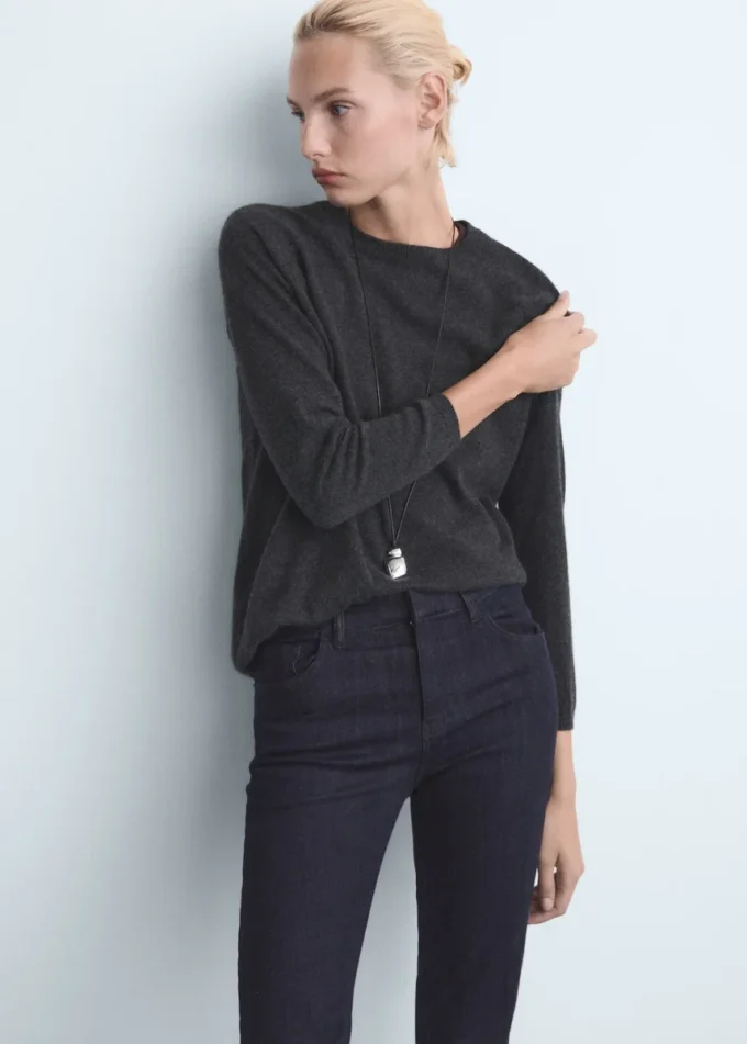 Flare-Jeans mit mittlerer Leibhöhe und Waschung