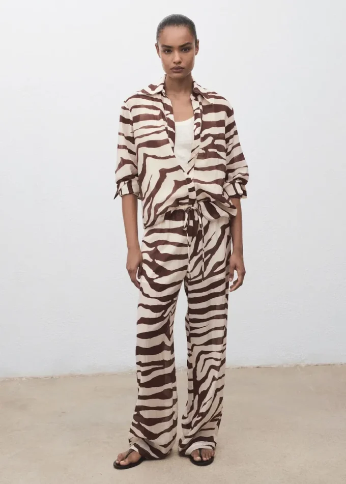 Fließende Hose mit Zebradruck Fließende Hose mit Zebradruck