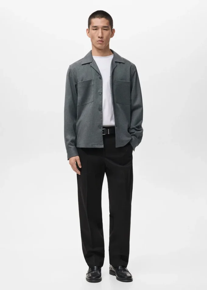 Fließendes Overshirt mit Taschen Fließendes Overshirt mit Taschen