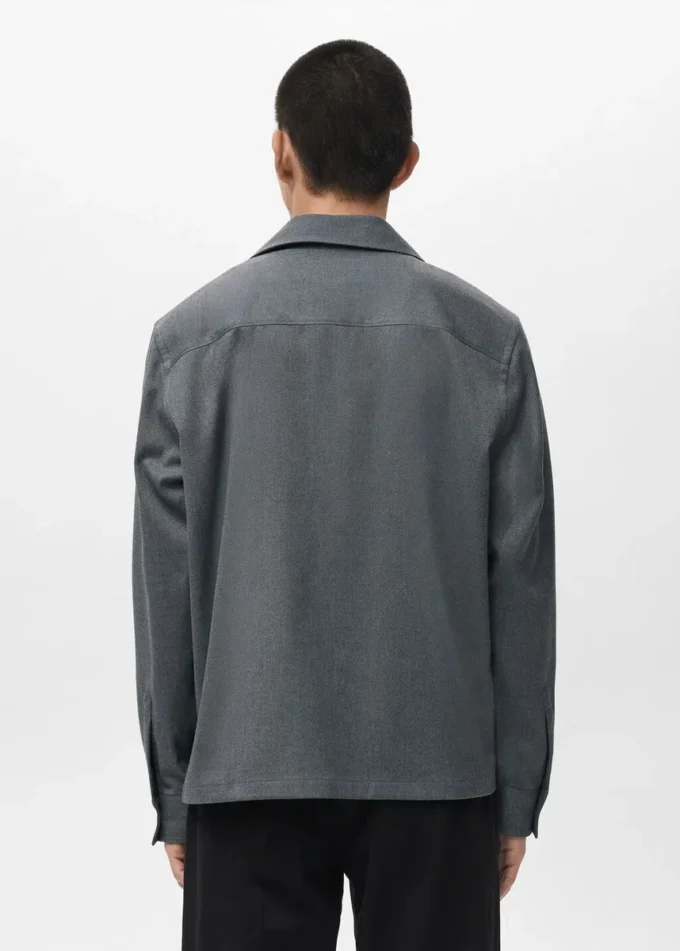 Fließendes Overshirt mit Taschen Fließendes Overshirt mit Taschen