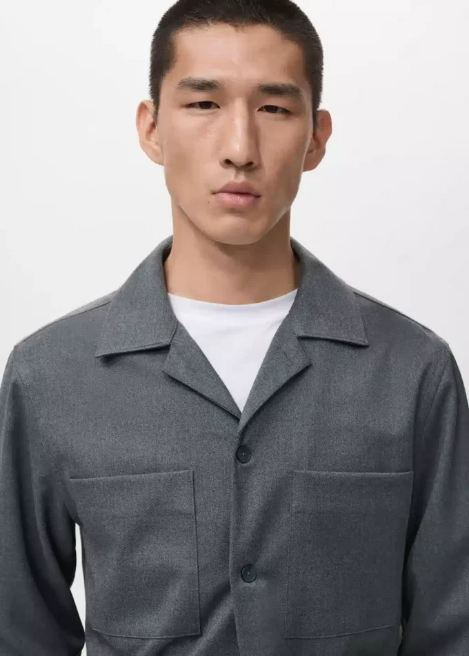 Fließendes Overshirt mit Taschen Fließendes Overshirt mit Taschen