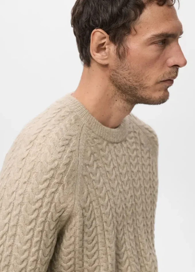 Geflochtener Strickpullover
