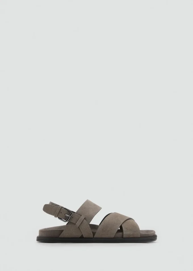 Gekreuzte Ledersandalen mit Schnalle