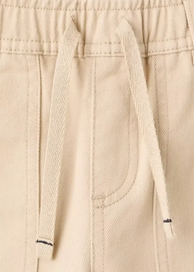 Gerade geschnittene Baumwollhose Gerade geschnittene Baumwollhose