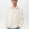 Gerade geschnittene Baumwolljacke mit Knöpfen Gerade geschnittene Baumwolljacke mit Knöpfen