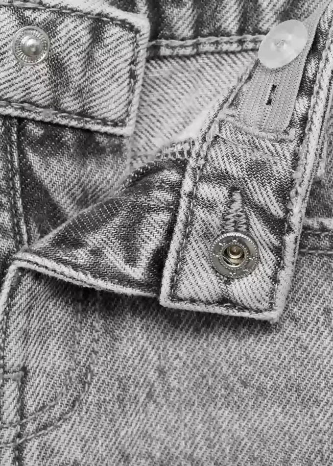 Gerade geschnittene Baumwolljeans Gerade geschnittene Baumwolljeans