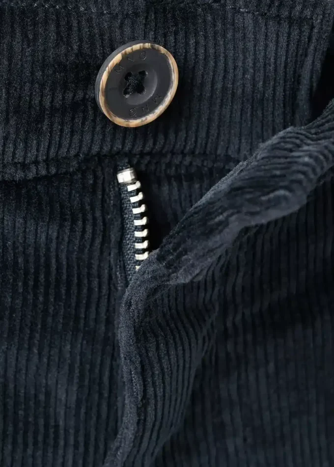 Gerade geschnittene Cordhose Gerade geschnittene Cordhose