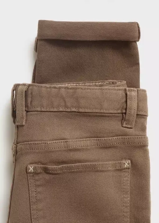 Gerade geschnittene Hose Gerade geschnittene Hose