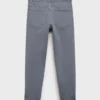 Gerade geschnittene Hose Gerade geschnittene Hose