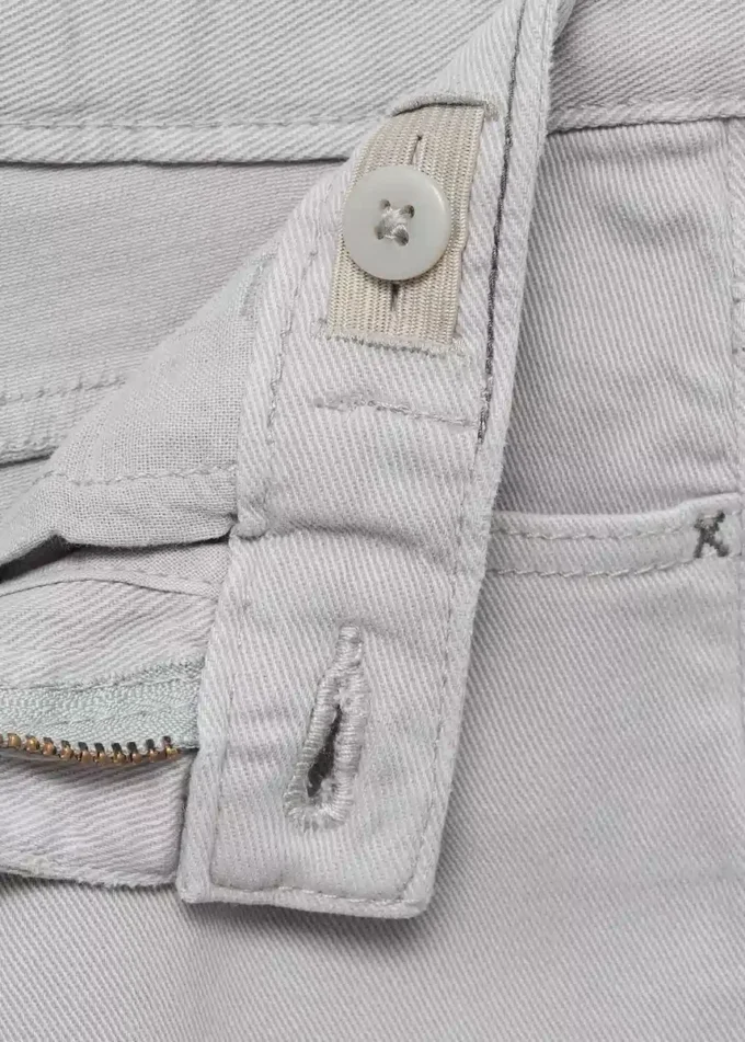Gerade geschnittene Hose Gerade geschnittene Hose