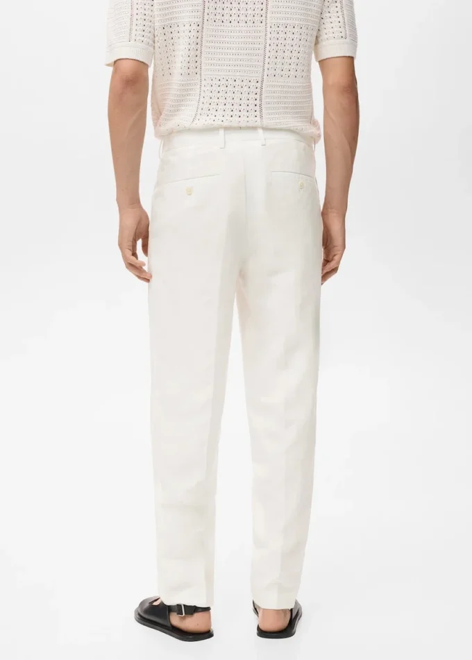 Gerade geschnittene Hose aus einer Mischung aus Leinen und Lyocell