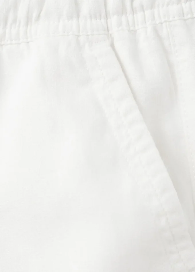 Gerade geschnittene Hose aus Leinenmischgewebe Gerade geschnittene Hose aus Leinenmischgewebe