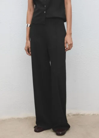 Gerade geschnittene Hose mit elastischem Bund