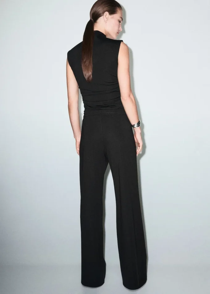 Gerade geschnittene Hose mit elastischem Bund Gerade geschnittene Hose mit elastischem Bund