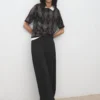 Gerade geschnittene Hose mit elastischem Bund Gerade geschnittene Hose mit elastischem Bund