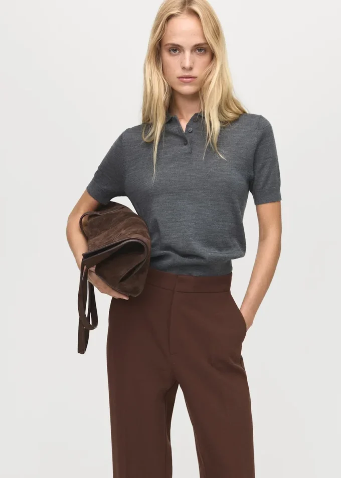 Gerade geschnittene Hose mit hoher Taille Gerade geschnittene Hose mit hoher Taille