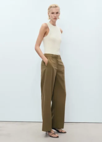 Gerade geschnittene Hose mit mittlerer Leibhöhe