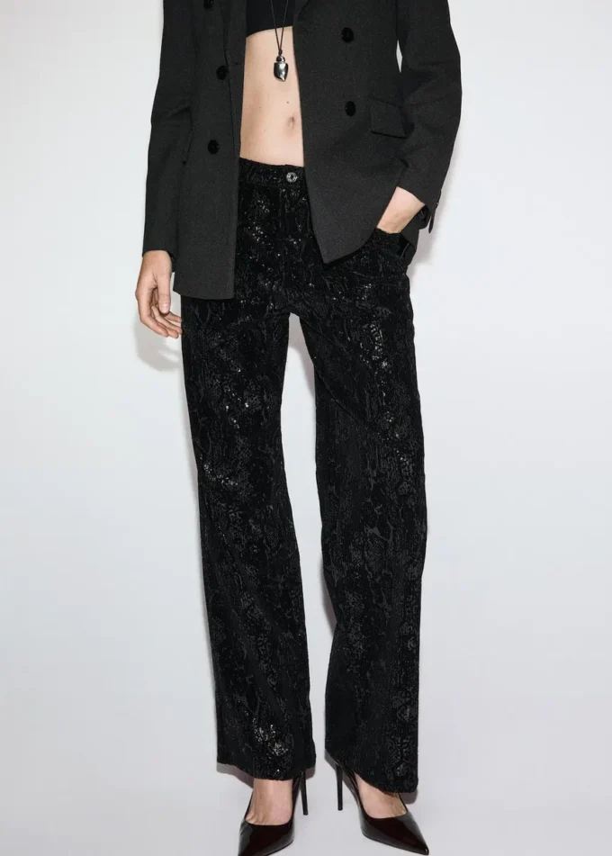 Gerade geschnittene Hose mit Pailletten