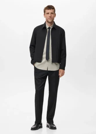 Gerade geschnittene Jacke mit Taschen