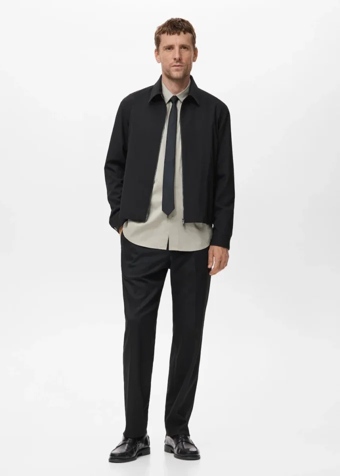 Gerade geschnittene Jacke mit Taschen
