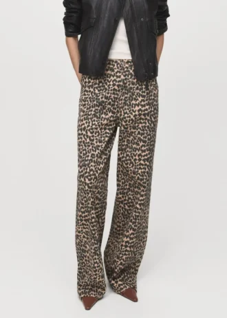 Gerade geschnittene Jeans mit Leopardenmuster