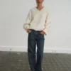 Gerade geschnittene Jeans mit mittlerer Leibhöhe Gerade geschnittene Jeans mit mittlerer Leibhöhe