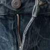 Gerade geschnittene Jeans mit mittlerer Leibhöhe Gerade geschnittene Jeans mit mittlerer Leibhöhe