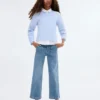 Gerade geschnittene Jeans mit Taschen Gerade geschnittene Jeans mit Taschen