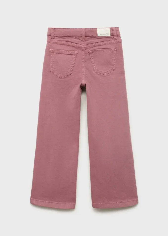 Gerade geschnittene Jeans mit Taschen Gerade geschnittene Jeans mit Taschen