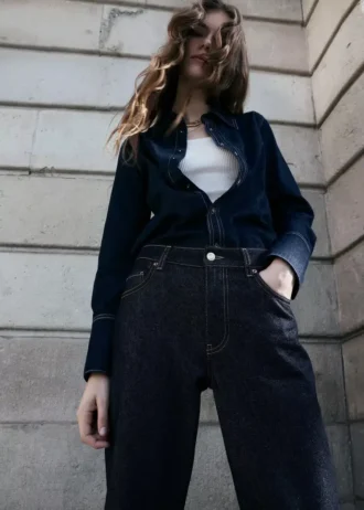 Gerade geschnittene Jeans mit Umschlag
