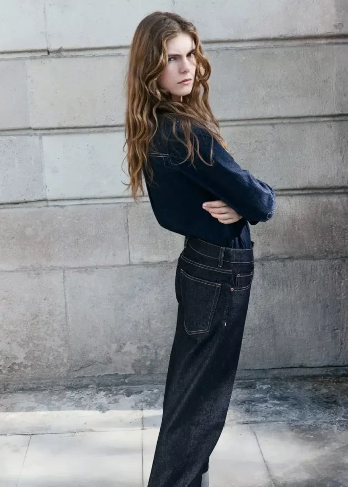 Gerade geschnittene Jeans mit Umschlag Gerade geschnittene Jeans mit Umschlag