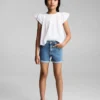 Gerade geschnittene Jeansshorts Gerade geschnittene Jeansshorts