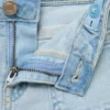 Gerade geschnittene Jeansshorts Gerade geschnittene Jeansshorts