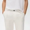 Gerade geschnittene Plisseehose