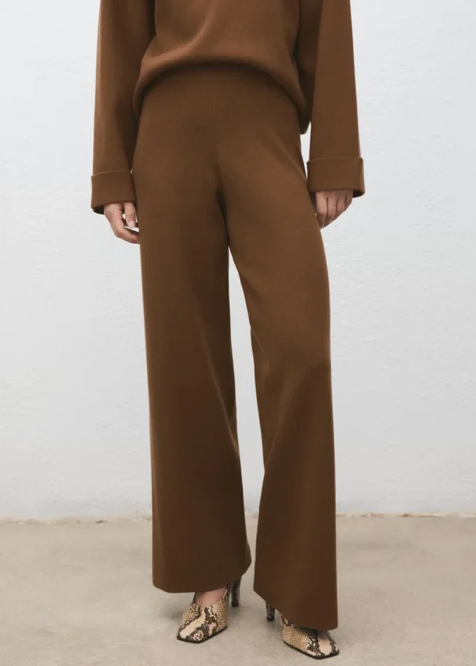 Gerade geschnittene Strickhose Gerade geschnittene Strickhose