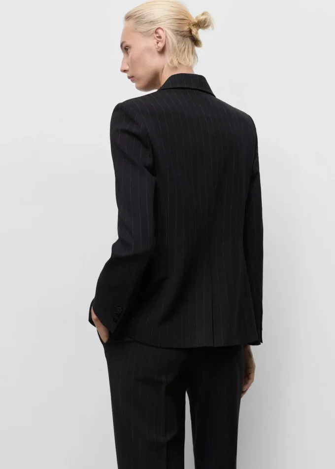 Gerade geschnittener Anzugblazer Gerade geschnittener Anzugblazer