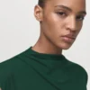 Gerade geschnittener Jumpsuit mit drapiertem Ausschnitt