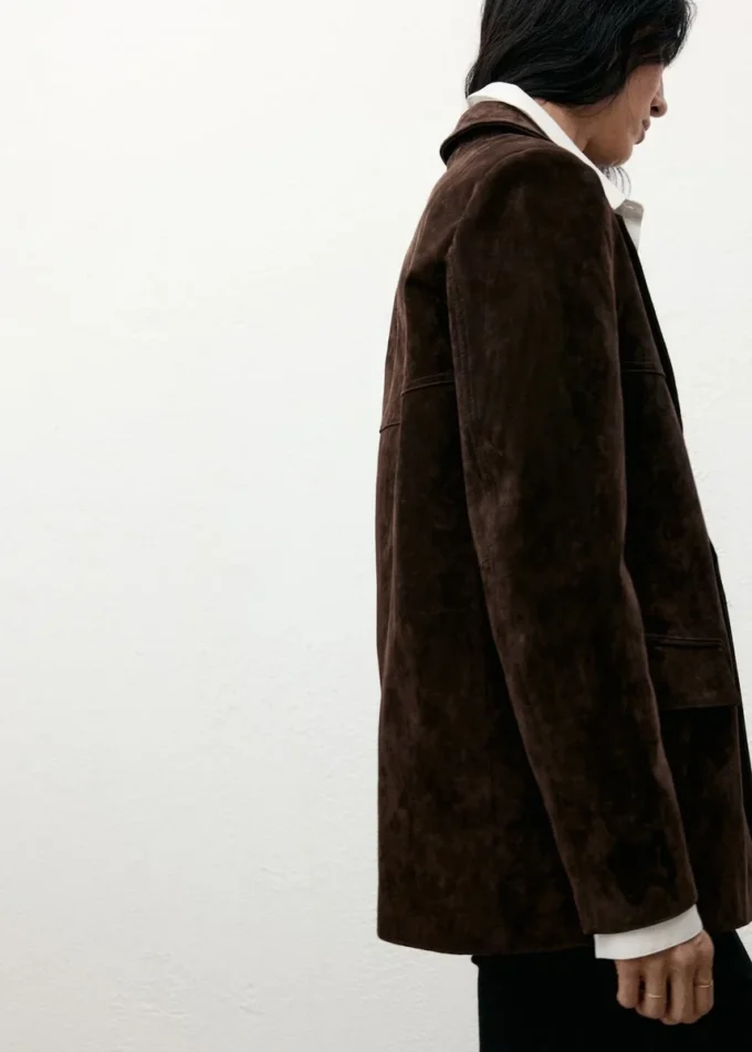 Gerader Blazer aus Wildleder Gerader Blazer aus Wildleder