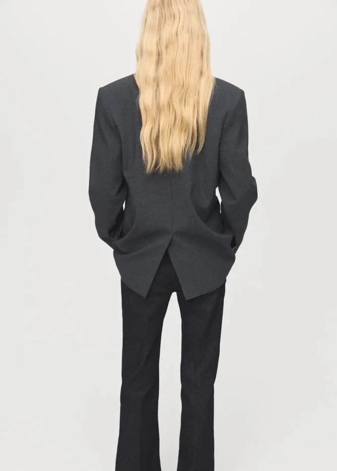 Gerader Blazer mit Pattentaschen Gerader Blazer mit Pattentaschen