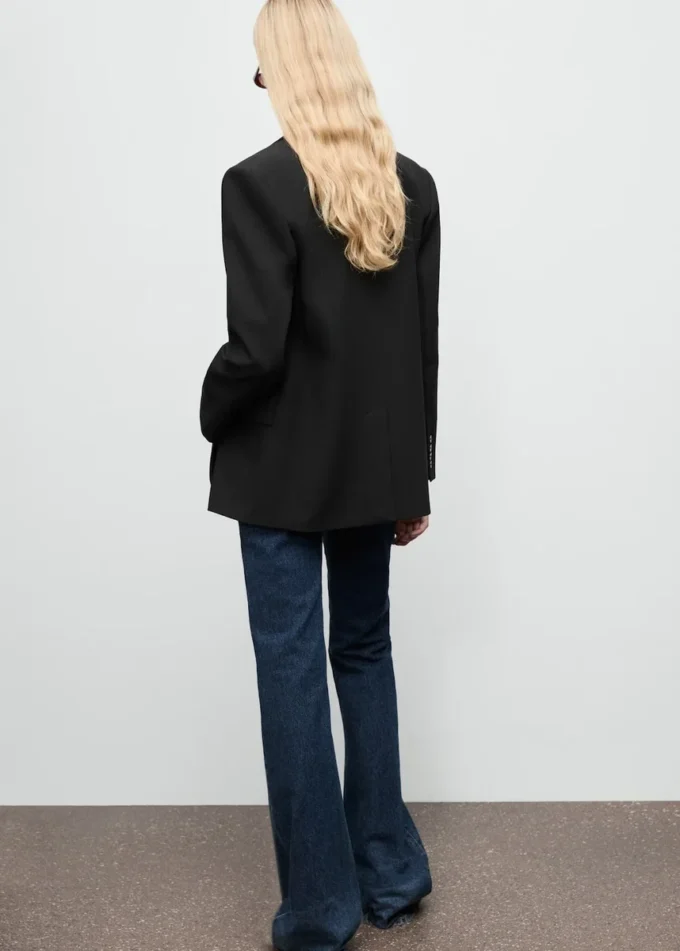 Gerader Blazer mit Pattentaschen Gerader Blazer mit Pattentaschen
