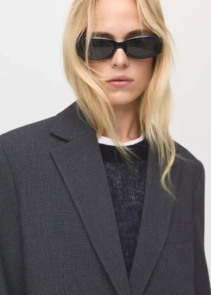 Gerader Blazer mit Pattentaschen Gerader Blazer mit Pattentaschen