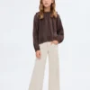 Geraffte, bestickte Bluse Geraffte, bestickte Bluse