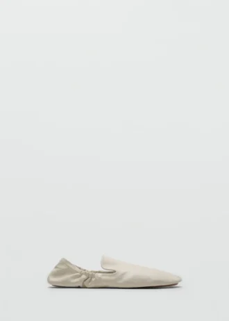 Geraffte Lederschuhe